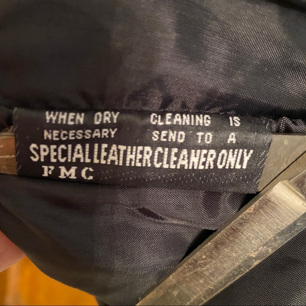 Wilsons Leather - Picture 2 of 7